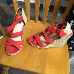 Jessica Simpson wedges